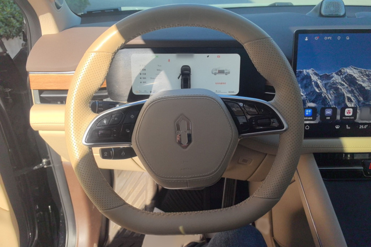 鸿蒙智行 问界M7 2024款 1.5T 智驾四驱Max版 5座局部细节13