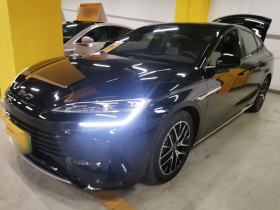比亚迪 海豹 2023款 DM-i 1.5L 121km 尊贵型