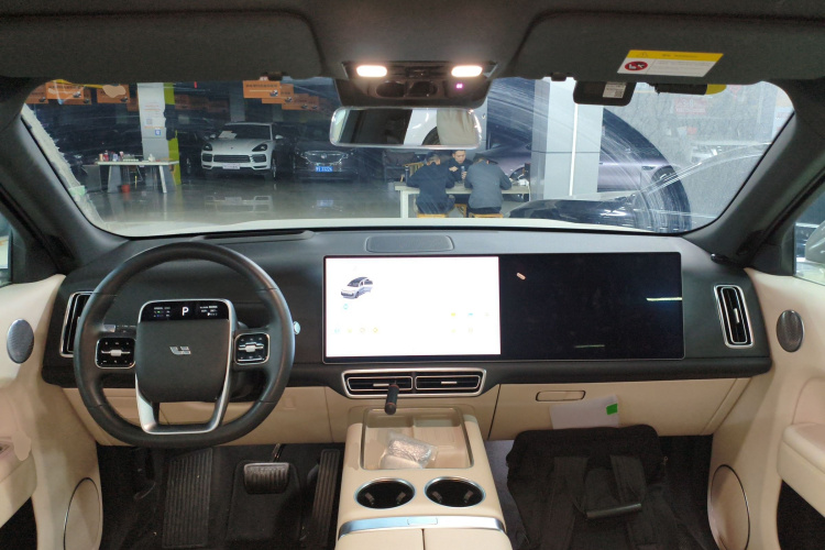 理想汽车 理想L9 2024款 Ultra中控内饰7002
