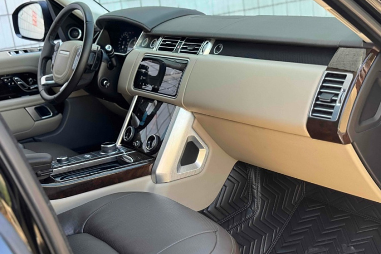 路虎 揽胜 2021款 3.0 L6 传世加长经典版局部细节9008