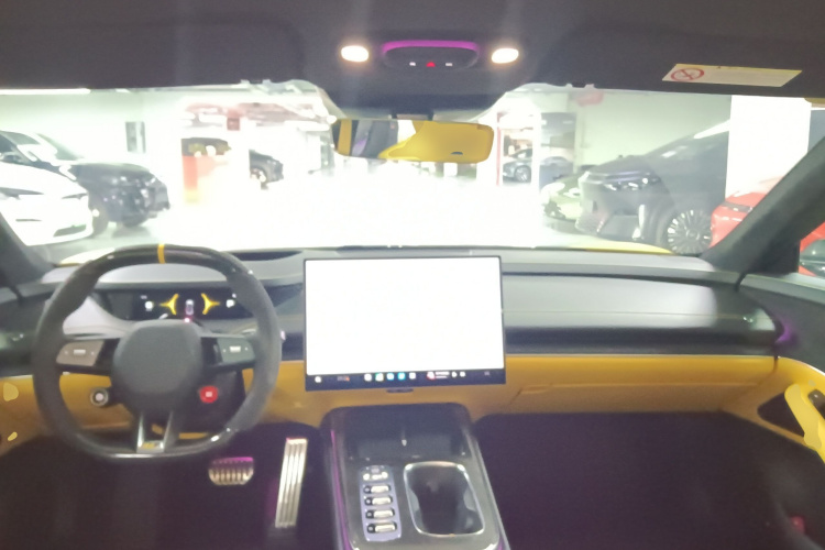 小米汽车 小米SU7 Ultra 2025款 Ultra中控内饰7002