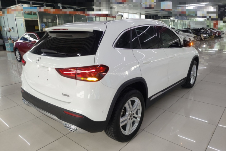 奔驰GLA 2020款 GLA 180车身外观6005