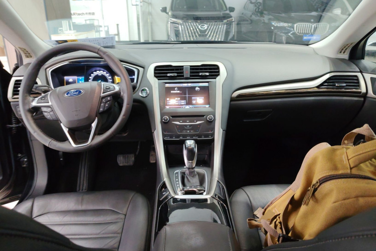 福特 蒙迪欧 2013款 2.0L GTDi200豪华型中控内饰7002