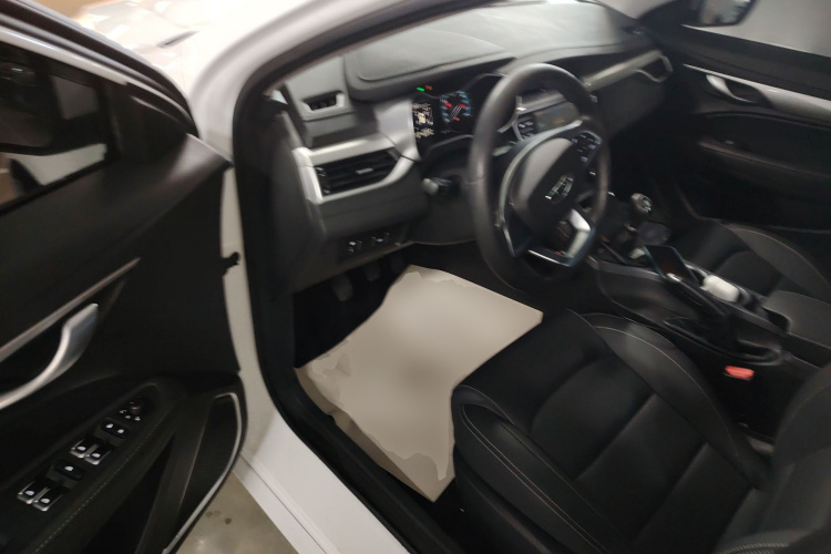 吉利汽车 帝豪 2020款 1.5L 手动舒适型中控内饰20