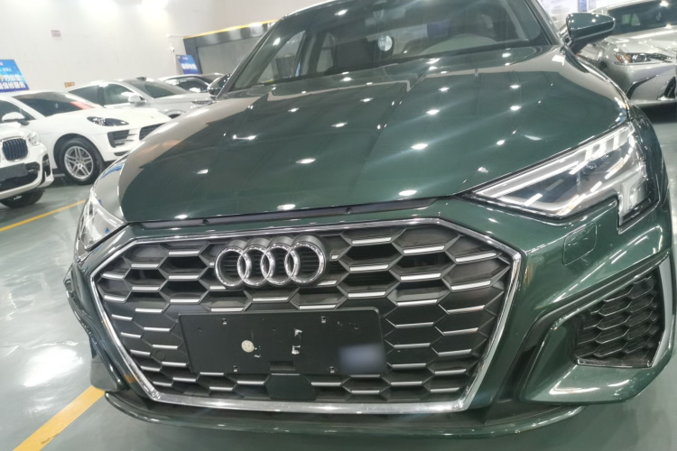 奥迪A3 2023款 改款 A3L Limousine 35 TFSI 进取运动型车身外观2