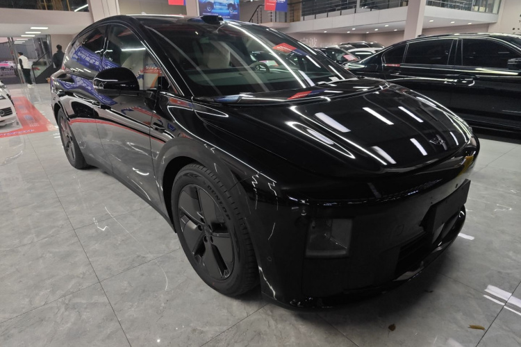 理想汽车 理想i6 2025款 两驱标准型车身外观6002