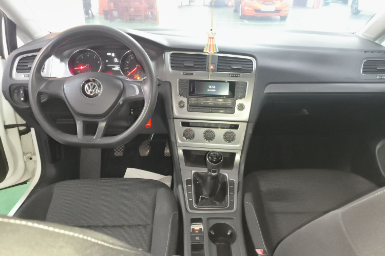 大众 高尔夫 2016款 1.6L 手动时尚型中控内饰7002