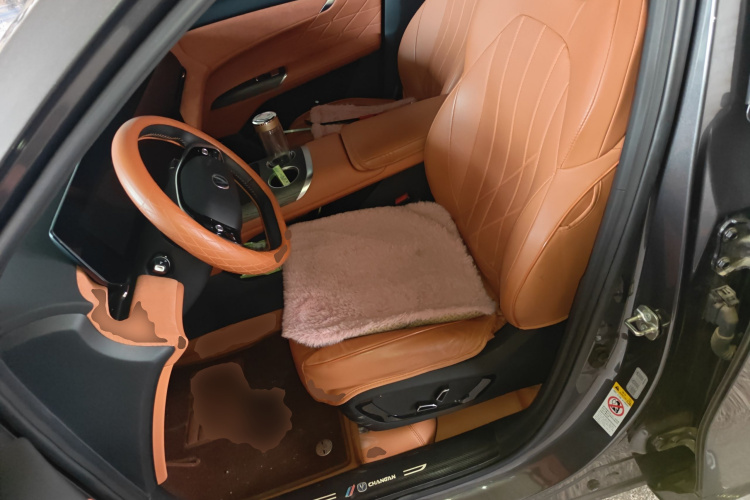 长安CS75 PLUS 2025款 第四代 1.5T 新蓝鲸 智慧旗舰型中控内饰19