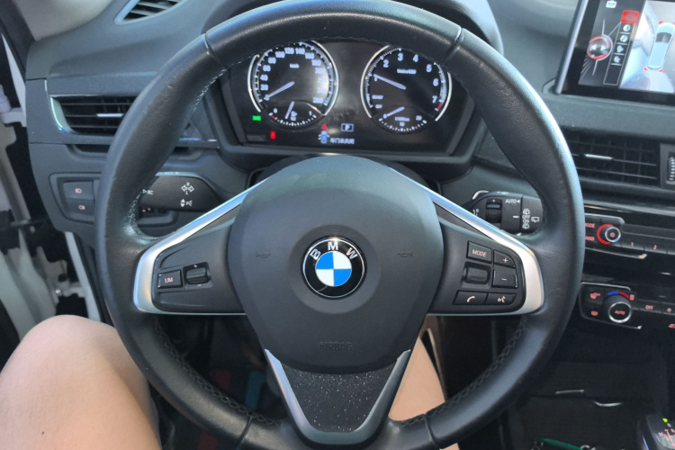 宝马X1 2018款 sDrive18Li 时尚型中控内饰13