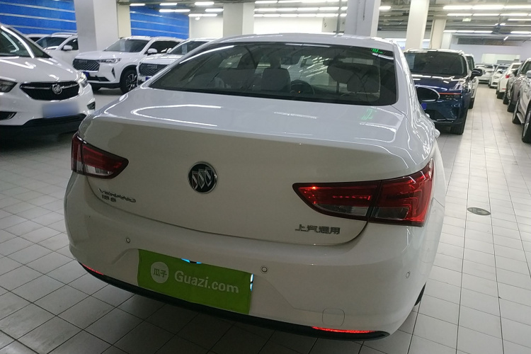 别克 威朗 2019款 三厢 15S 自动领先型车身外观6