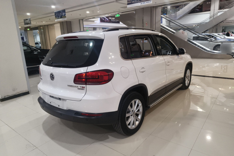 大众 途观 2015款 1.8TSI 自动四驱舒适版车身外观7