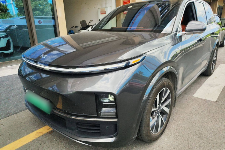 理想汽车 理想L8 2023款 Air车身外观1