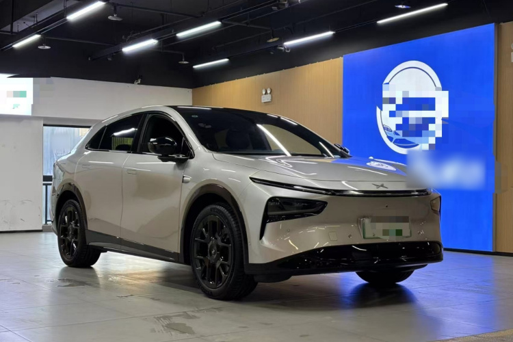 小鹏G7 2025款 702 超长续航 Max车身外观6005