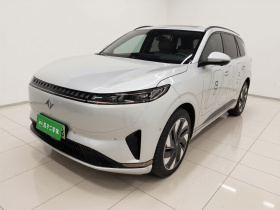 东风奕派 eπ008 2025款 636Ultra纯电版 5座