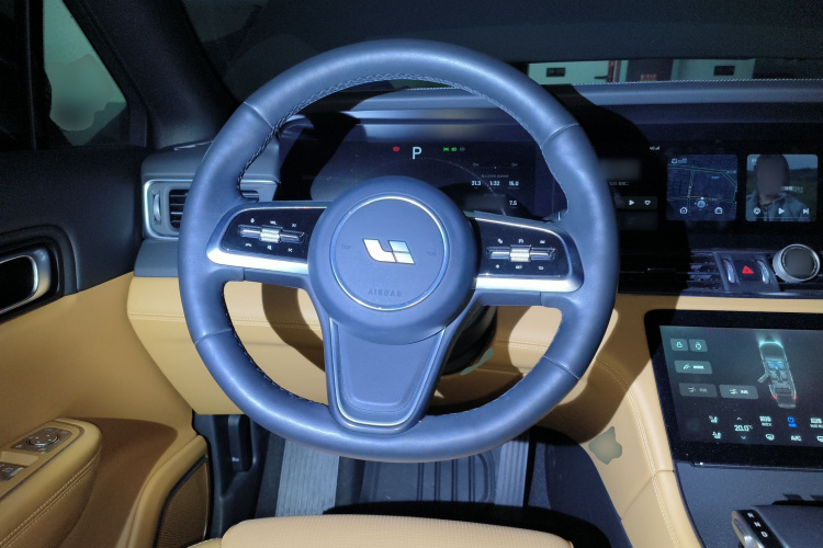 理想汽车 理想ONE 2021款 增程6座版中控内饰13