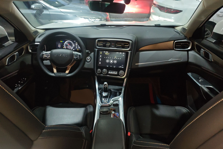 领克01 2017款 2.0T 两驱型Pro版中控内饰7002