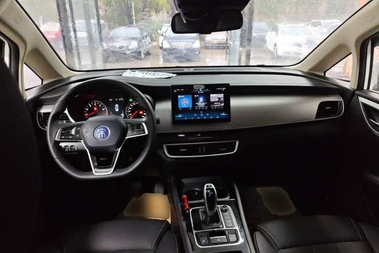比亚迪 宋MAX 2021款 升级版 1.5T 自动尊贵型 7座中控内饰12