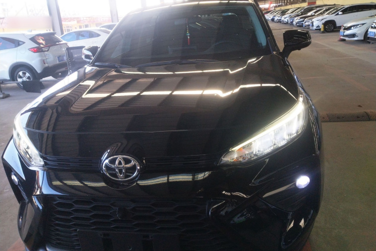 丰田 威兰达 2022款 改款 2.0L CVT两驱领先版车身外观6001