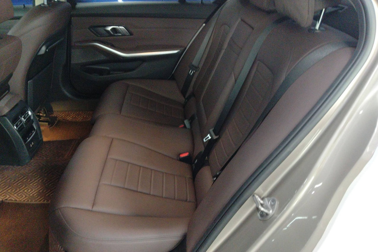 宝马3系 2021款 改款 320Li M运动套装中控内饰21