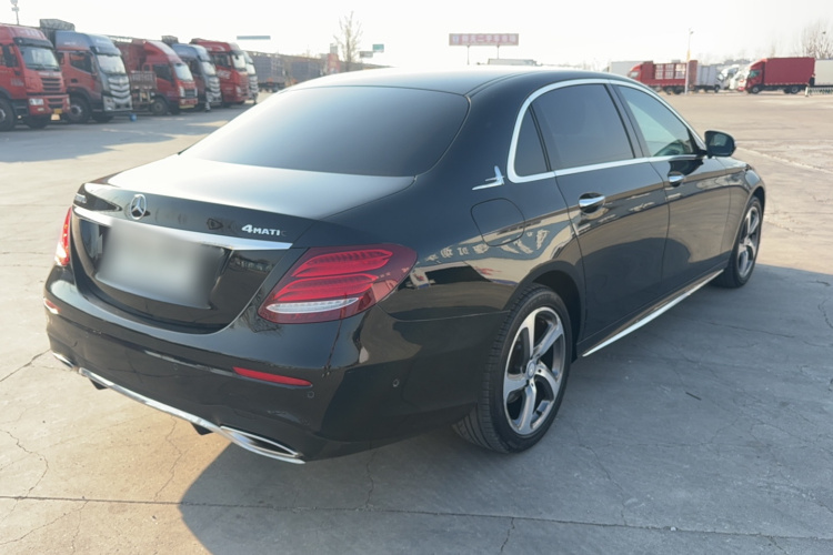 奔驰E级 2017款 E 200 L 运动型 4MATIC车身外观6004