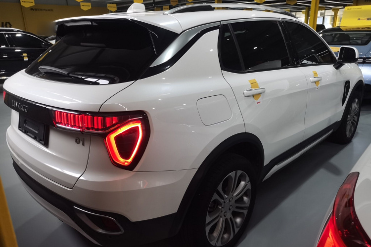 领克01 2019款 2.0T 两驱型Pro版 国VI车身外观7