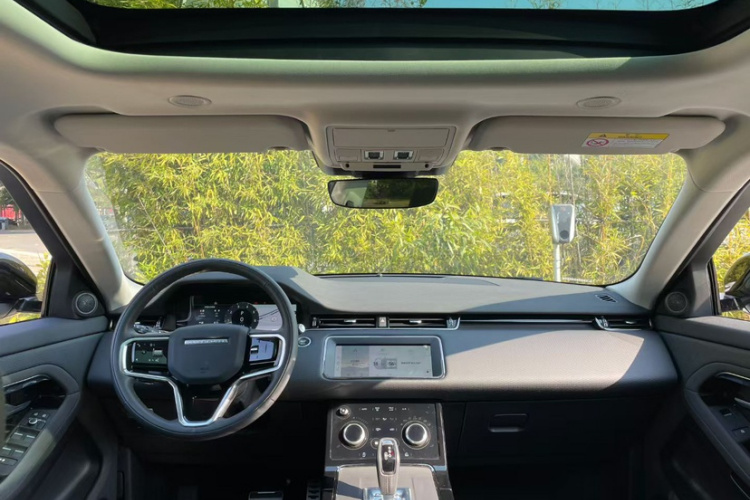 路虎 揽胜极光 2023款 极光L 200PS 精英版车身外观6005