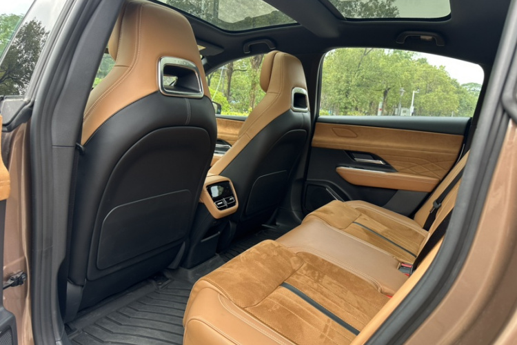 马自达EZ-6 2024款 增程200智尊版中控内饰7004