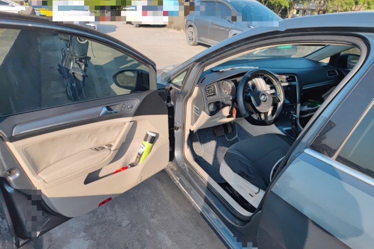 大众 高尔夫 2014款 1.6L 自动舒适型中控内饰7003