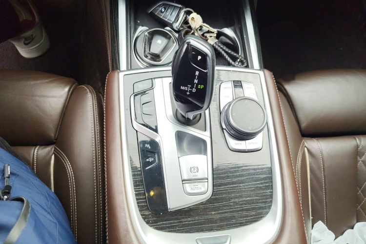 宝马7系 2019款 730Li M运动套装局部细节18