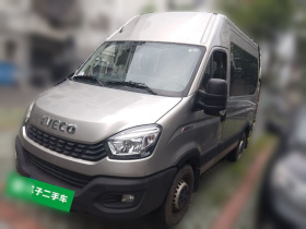 依维柯欧胜 2021款 3.0T 自动超瑞短轴高顶侧拉门F1C