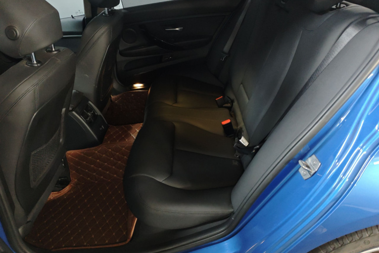 宝马3系 2018款 320Li 领先型M运动套装中控内饰21