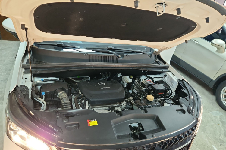 五菱汽车 五菱星辰 2021款 1.5T 手动星光版机舱底盘24