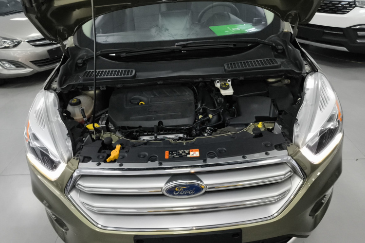 福特 翼虎 2017款 EcoBoost 180 两驱精翼型机舱底盘24