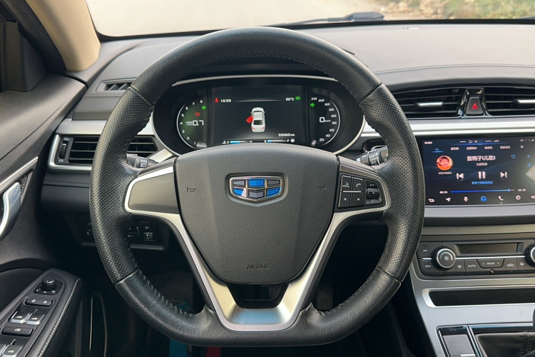 吉利汽车 帝豪 2018款 1.5L 手动向上互联版中控内饰7004