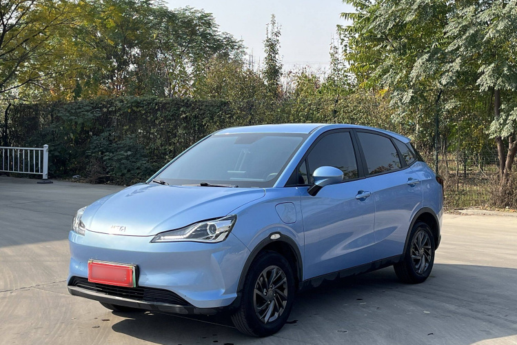 哪吒汽车 哪吒V 2021款 标准续航娱乐版升级型车身外观1