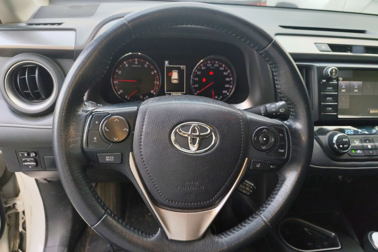 丰田 RAV4荣放 2018款 2.5L 自动四驱精英i版中控内饰13