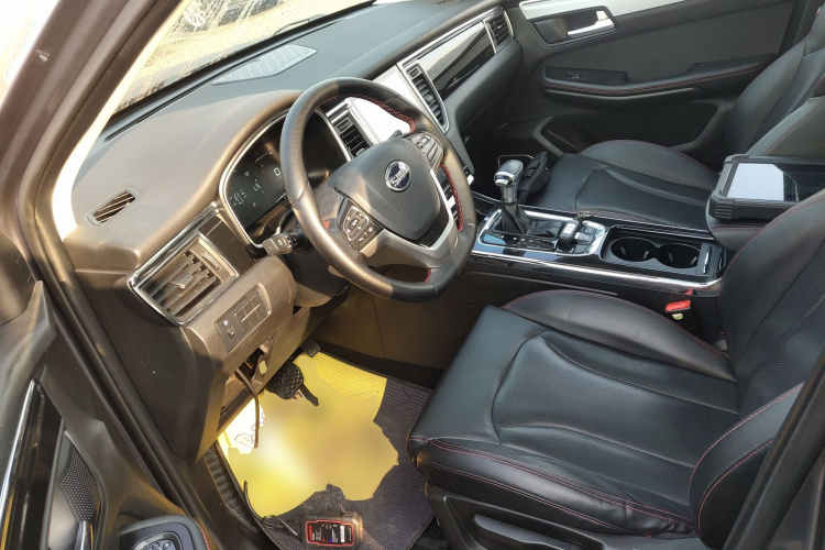 SWM斯威汽车 SWM斯威G05 2019款 1.5T 自动豪华型局部细节19