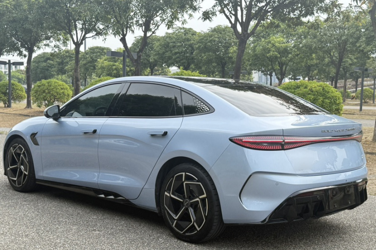 比亚迪 海豹 2022款 700km 长续航后驱版车身外观6008