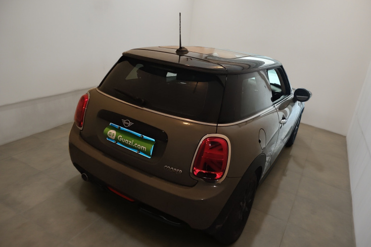 MINI 2018款 1.5T COOPER 经典派车身外观7