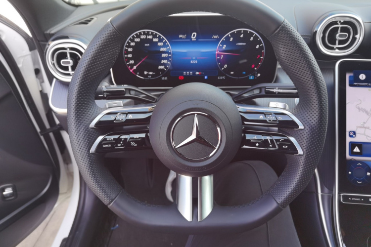 奔驰C级 2025款 C 200 L 运动版中控内饰13