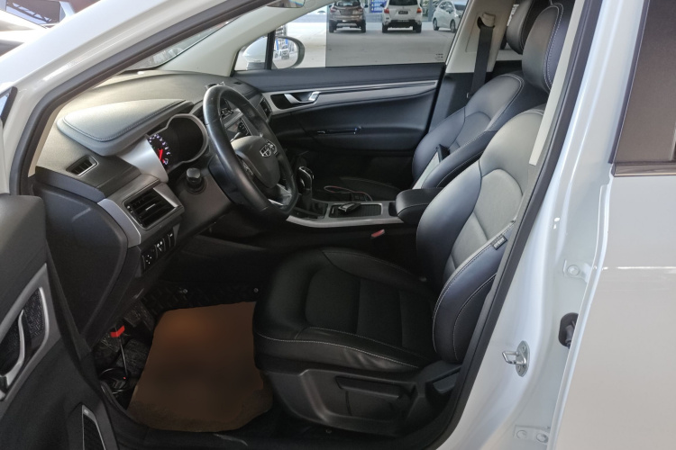 吉利汽车 帝豪GS 2019款 1.4T 手动雅局部细节19