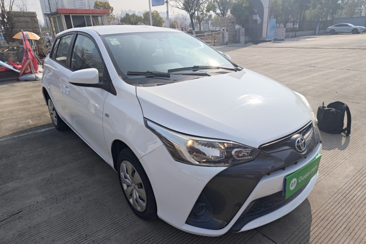 丰田 YARiS L 致炫 2016款 改款 1.5E CVT魅动版车身外观3