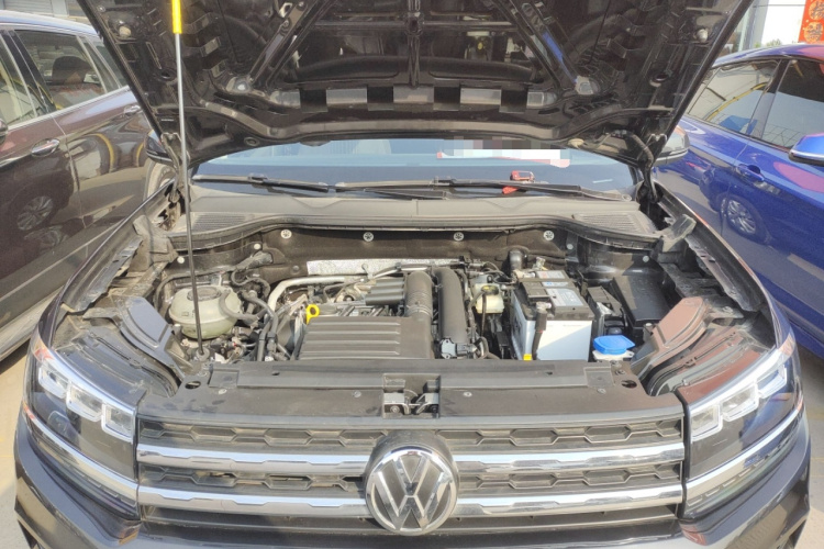 大众 途岳 2021款 280TSI 两驱风尚版机舱底盘24