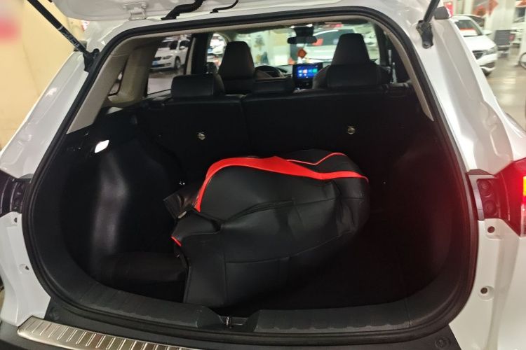 丰田 锋兰达 2022款 2.0L CVT豪华版局部细节23