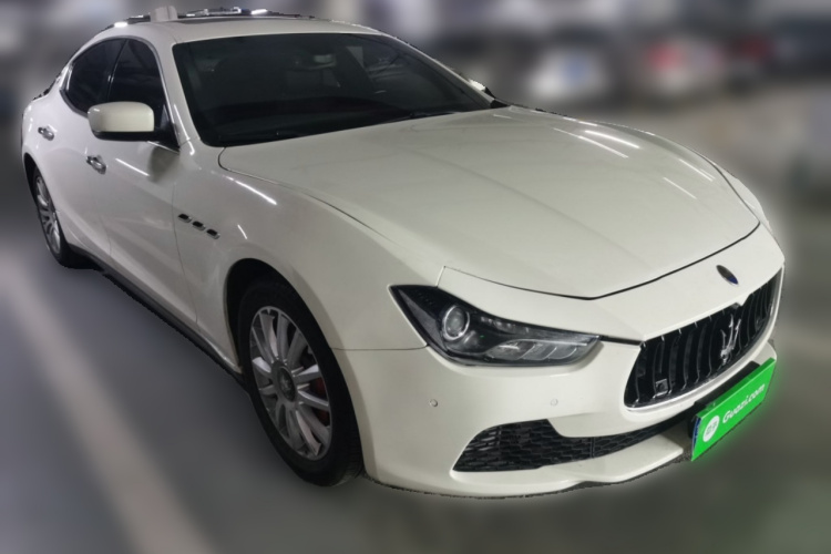 玛莎拉蒂 Ghibli 2014款 3.0T 标准版车身外观3