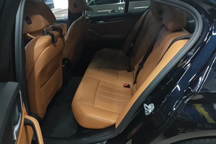 宝马5系(进口) 2021款 525i M运动套装中控内饰7004