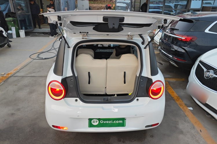 长安启源 长安Lumin 2023款 301km 蜜沁款机舱底盘23