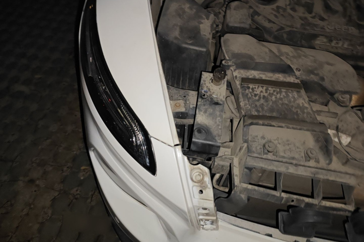 Jeep 自由光 2016款 2.0L 优越版局部细节9006