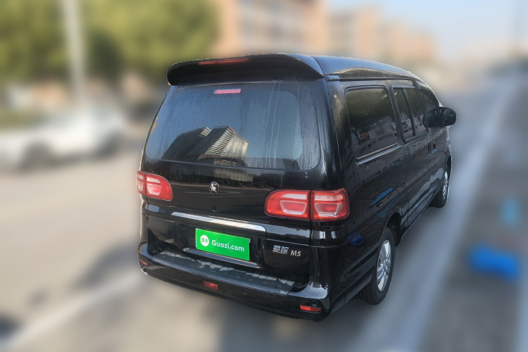 东风风行 菱智 2024款 M5L 1.5T 手动基本型 7座车身外观7