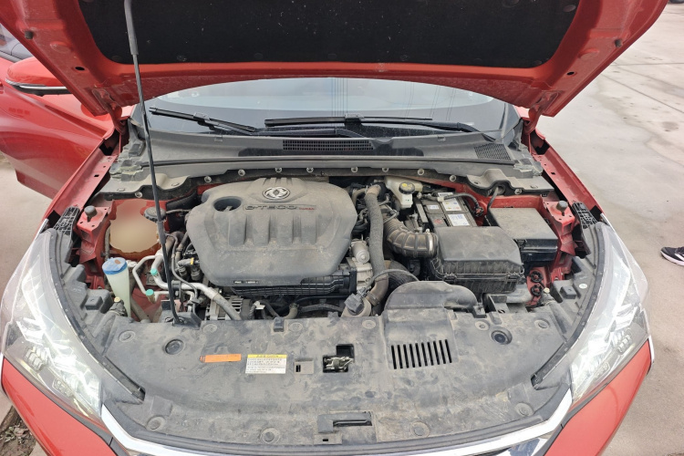 东风风神 奕炫 2020款 230T 自动炫酷版机舱底盘24